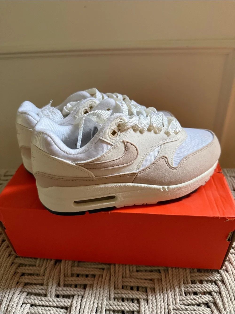 Women's Air Max 1 Pale Ivory DZ2628-101 Women's 5.5